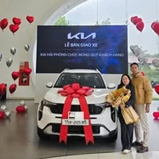 Kia Hải Phòng - Hoạt động giới thiệu xe và tư vấn trực tiếp.